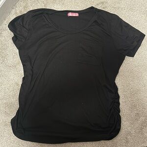 Maternity T shirt medium size